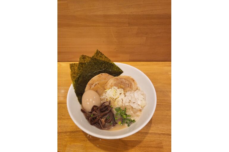 醤油豚骨
