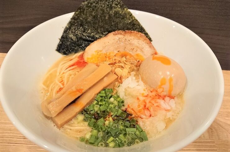 味玉辛味鶏白湯そば